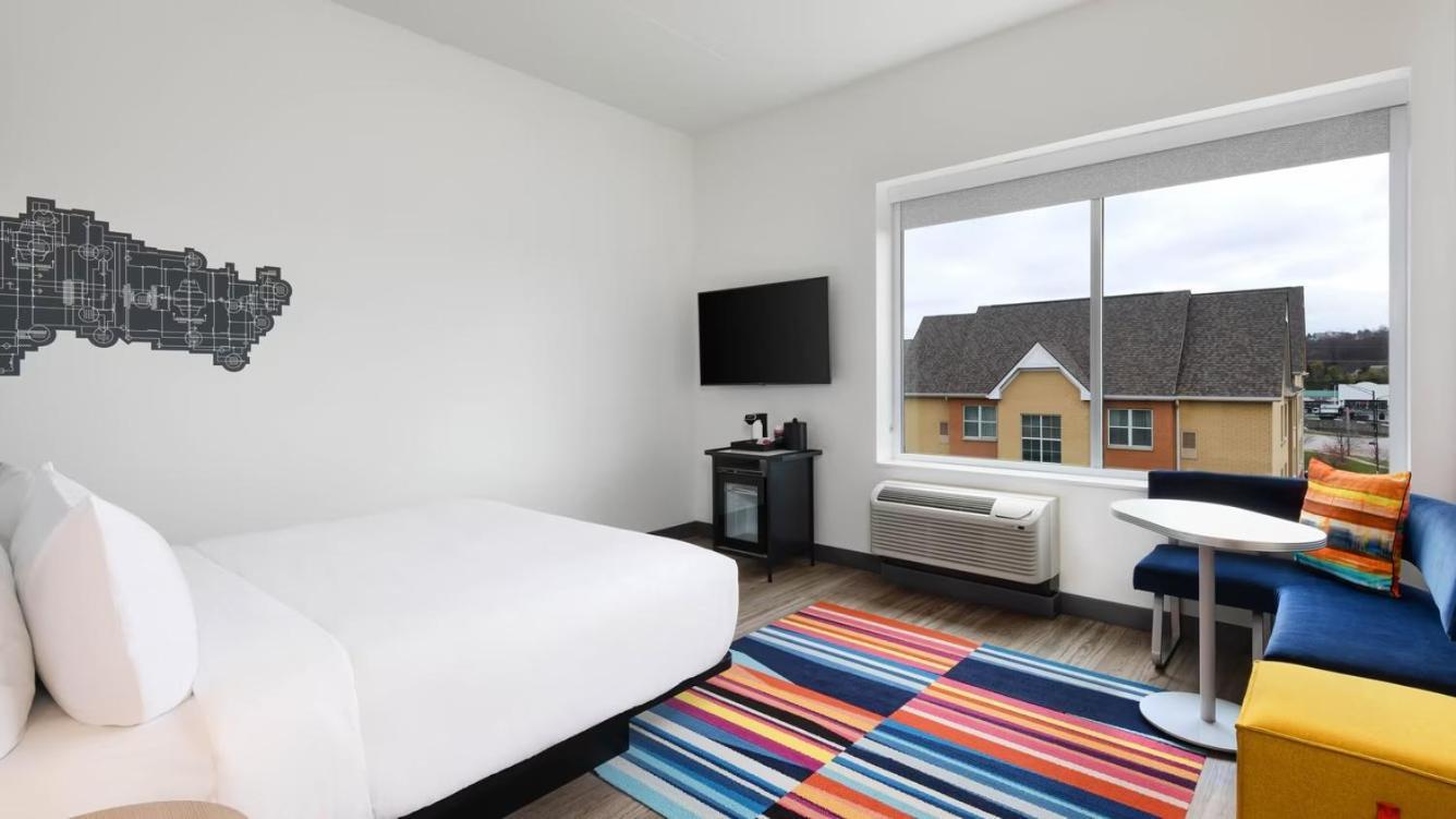 Aloft Cincinnati West Chester Exterior photo